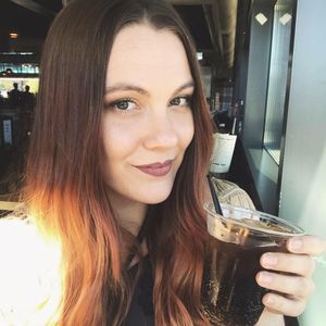 Meet your Posher, Cassandra